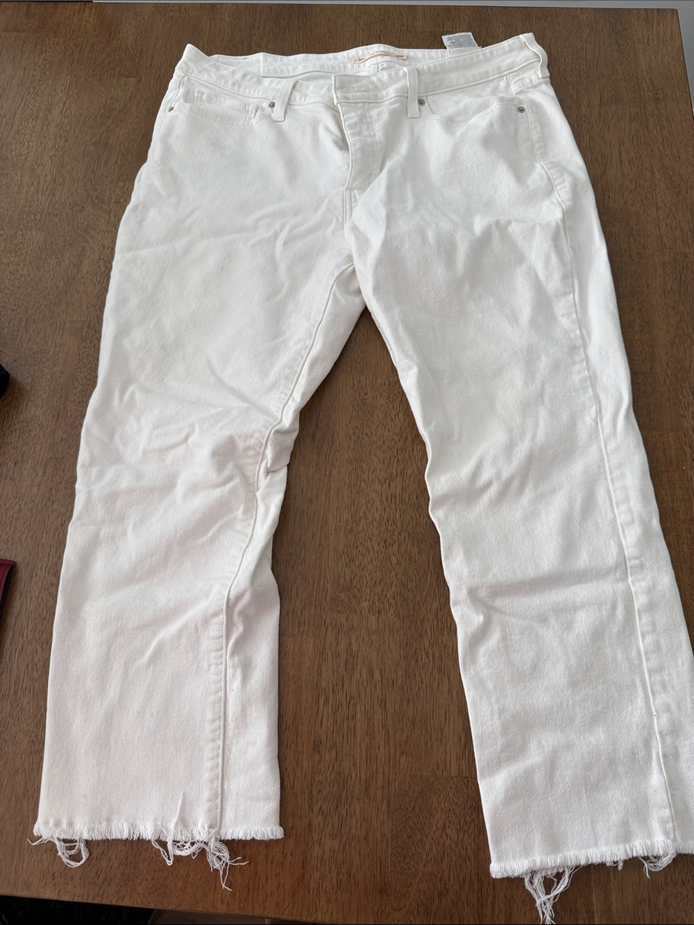 Women's White Cropped Straight-Leg Jeans
